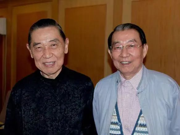 傅聪（左）与傅敏（右）