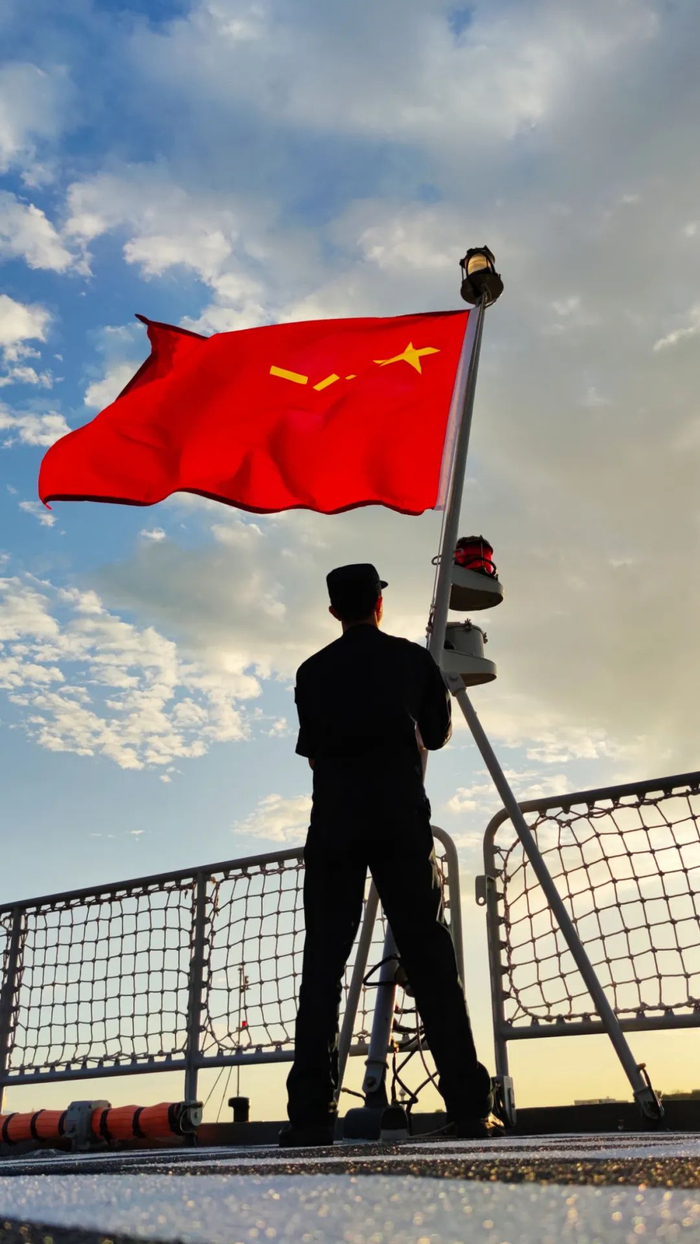 旗让我们走向世界才保障了中国在外公民的安全是您的日益强大道不尽对