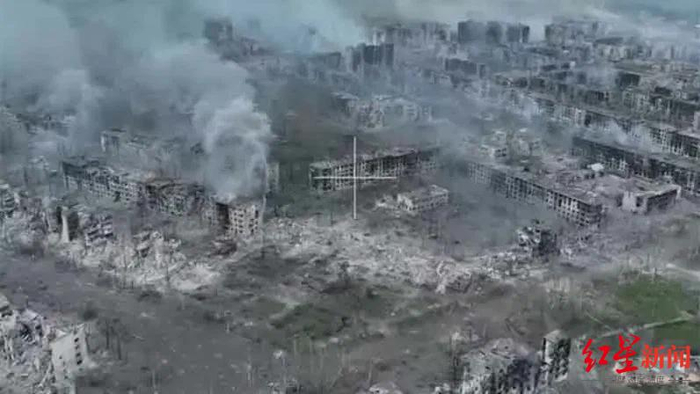 ↑巴赫穆特俯瞰图