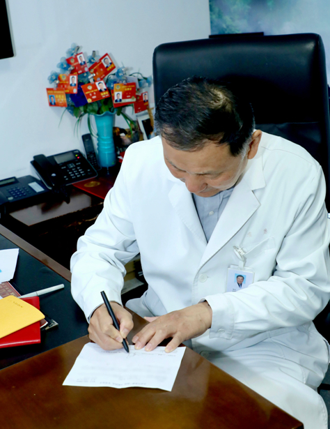 北京大学第一医院霍勇教授开出首张欧玛可处方