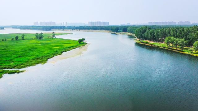 潮白河流域抓好生态深度治理，两岸共建京冀生态廊道。记者 常鸣/摄