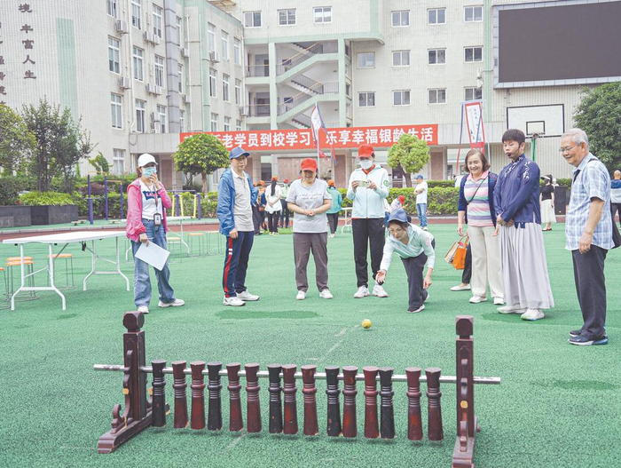 射箭、投壶、锤丸、木射……当成都老年人遇见“古代运动”|成都市|四川省|参加|宣传|运动员_手机新浪网
