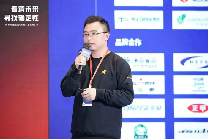 挪瓦咖啡创始人、CEO郭星君