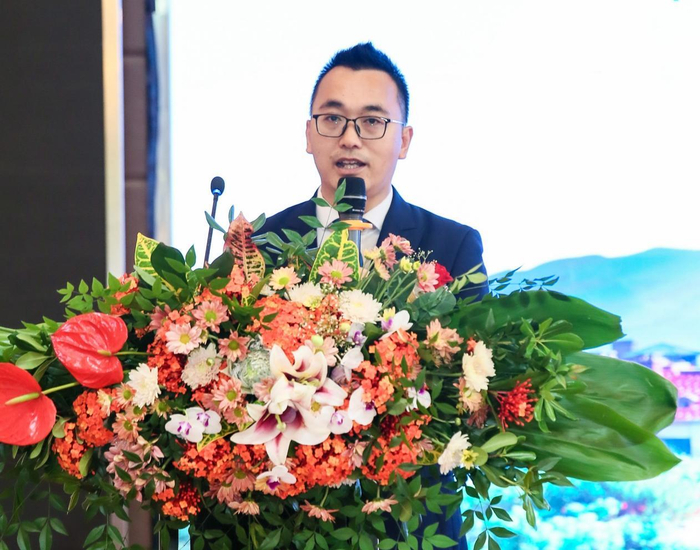 锦绣香江温泉城市场营销中心总经理曹锋