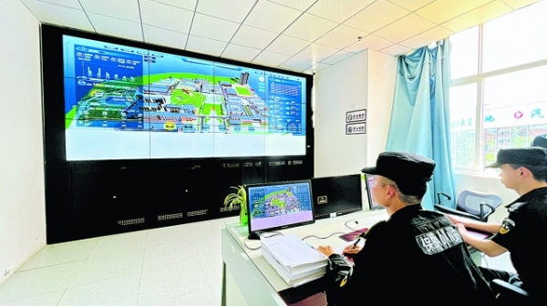 　　▲贵州装备制造职业学院打造的数智综合管理平台，守护校园安全。