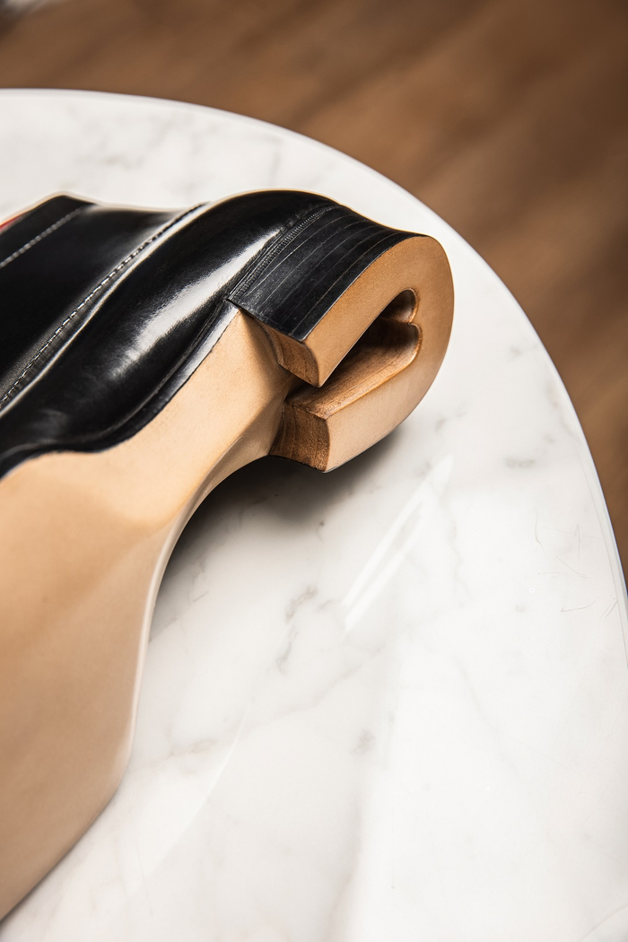 斩获世界皮鞋制作大赛第六名的ACME手工鞋作品