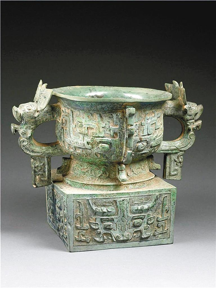 兽面纹双耳方座簋 西周