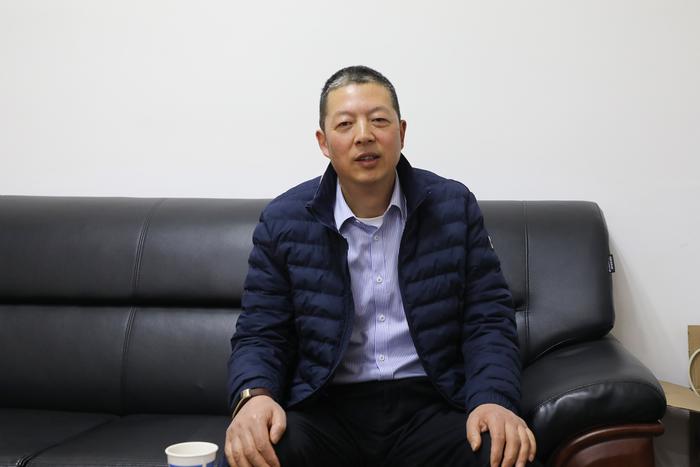 新川藏运业总经理谢炳国