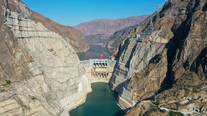 乌东德水电站 图片来源：新华社