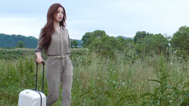 Samsonite（新秀丽）品牌代言人虞书欣