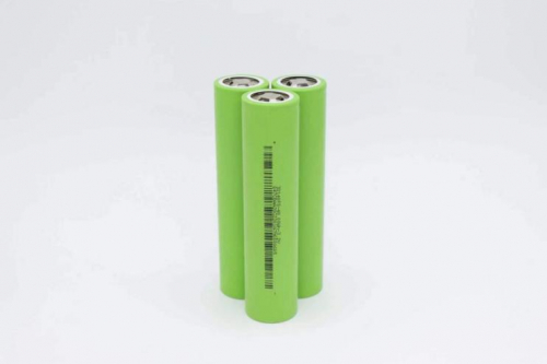 图1：中比新能源32140锂离子大圆柱电池