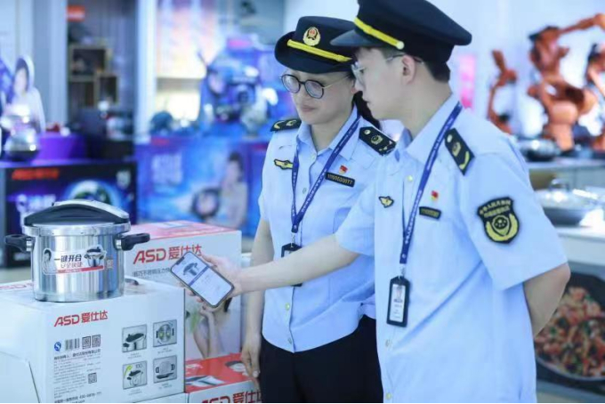 　　其成效主要表现为三个方面：