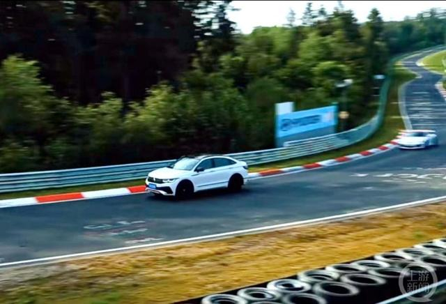 ▲行驶在纽北赛道的渝BCC885。  图片来源/视频截屏