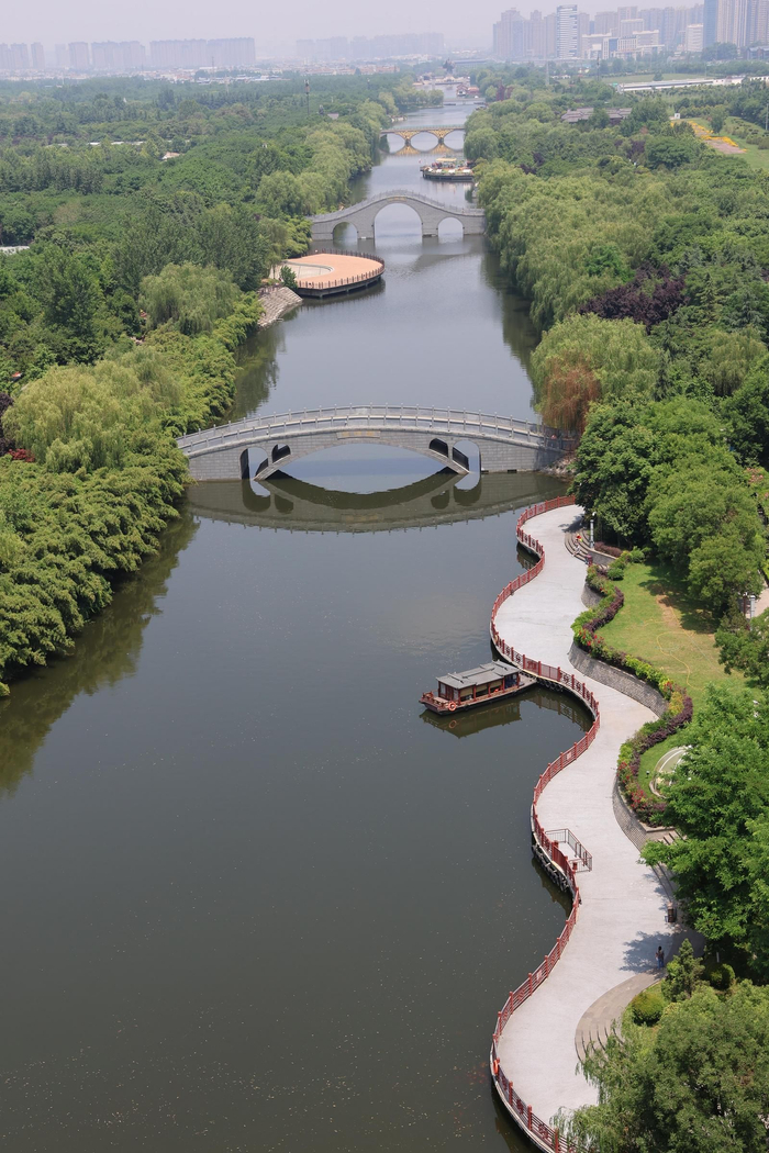 汉城湖新建的桥