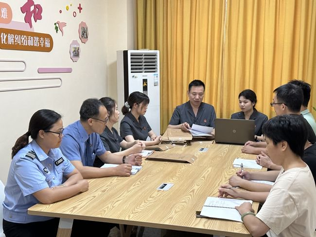 鹤山市检察院派员参加调解。