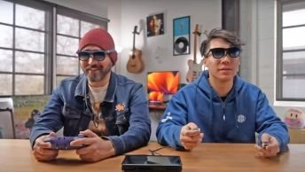 目前，VITURE支持双人XR游戏