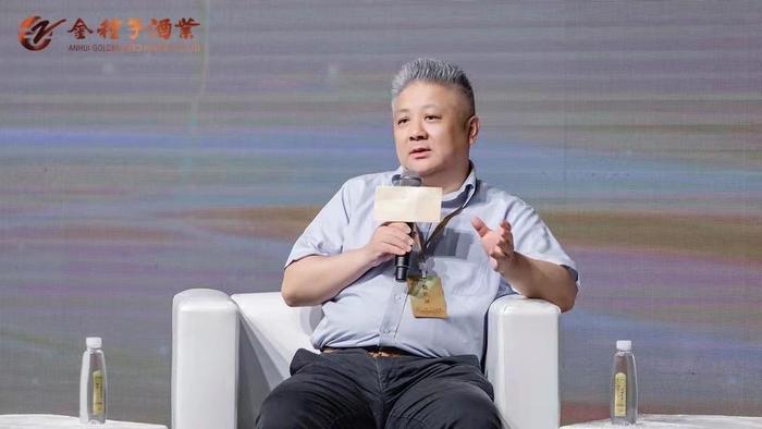 ▲江南大学副校长、教授、博士生导师 徐岩