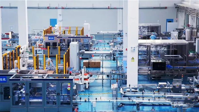 每一罐飞牧羊奶粉，从产品配方信息、原辅料管理、生产加工环节、再到成品管理和销售环节，都全程可追溯，让好品质看得见。