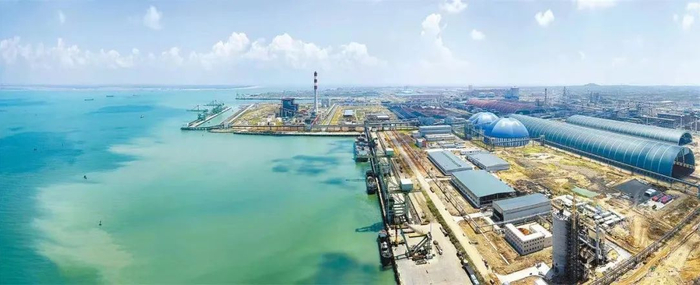 俯瞰东海岛。郎树臣摄