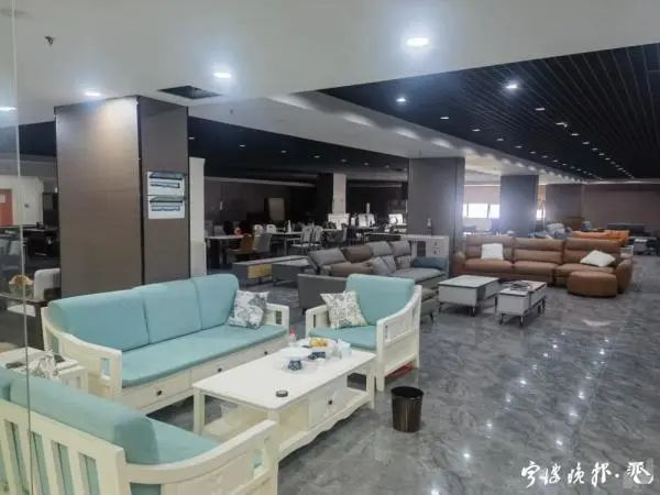 路林市场的新市场已有商户入驻。记者 毛雷君/摄