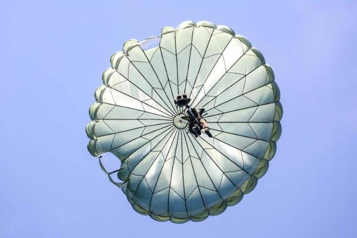 台军伞兵（图自台媒）