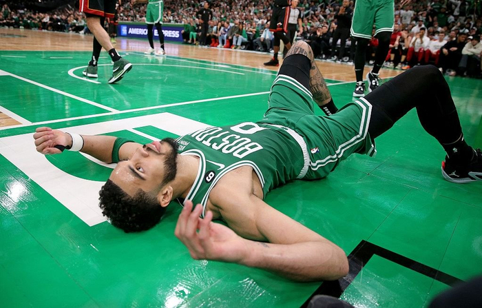 图注：塔图姆关键时刻表现拉胯