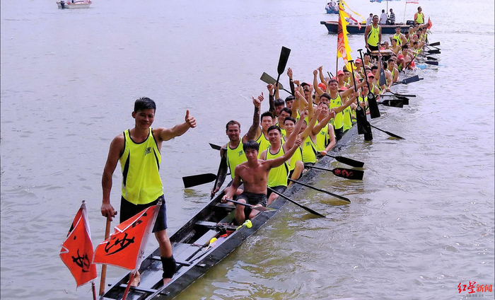 ↑广州黄埔区扒龙舟选手们的训练现场。受访者供图