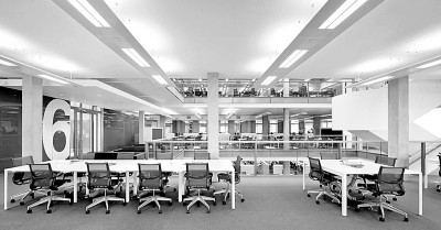     这是位于英国伦敦的一间开放式办公室。