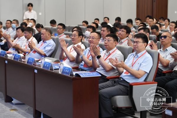 中国汽车工程学会首届全国博士生学术论坛现场