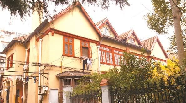             善钟里的花园洋房 读史老张摄          