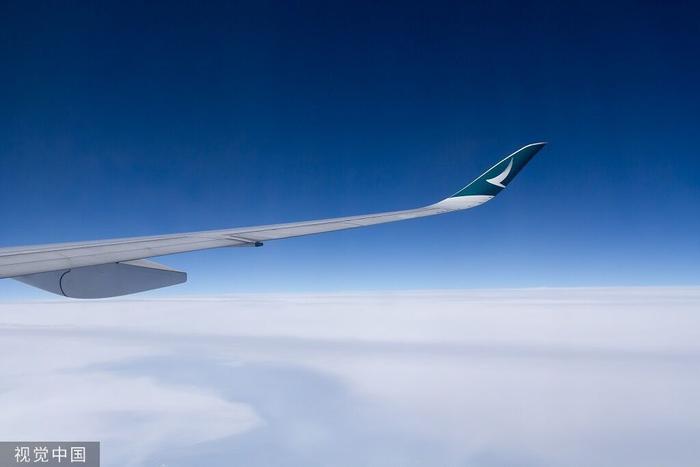 国泰航空“毛毯风波”整改：将在内地招聘空乘、扩大普通话服务范围