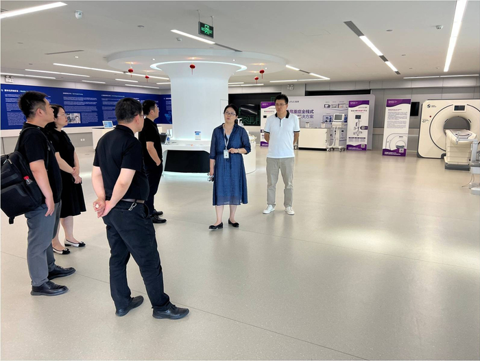 百林科一行参观荷塘生华