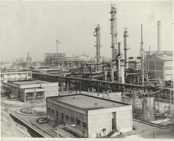 原甲醇车间一角。川维化工供图 华龙网发