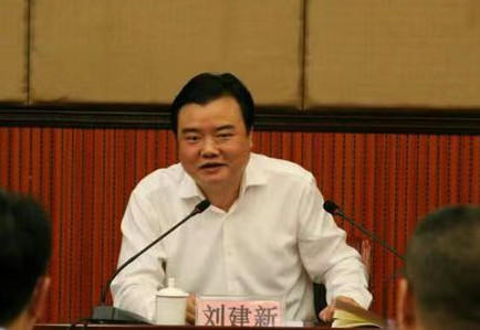 ↑刘建新。图据镇远县政府官网