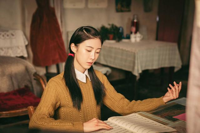 《梦中的那片海》中贺红玲是“文艺女神”。  受访者供图