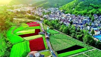 &nbsp;&nbsp;&nbsp;&nbsp;浙江省安吉县余村一角。汪玉成摄/光明图片