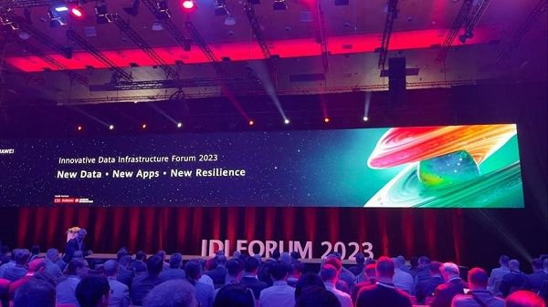 OceanStor Dorado全闪存NAS 使能非结构化数据进入生产核心业务