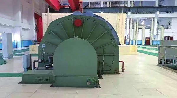 图为盛隆冶金145MW燃气发电机组