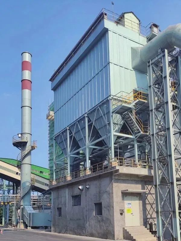 图为盛隆冶金南区石灰窑除尘器