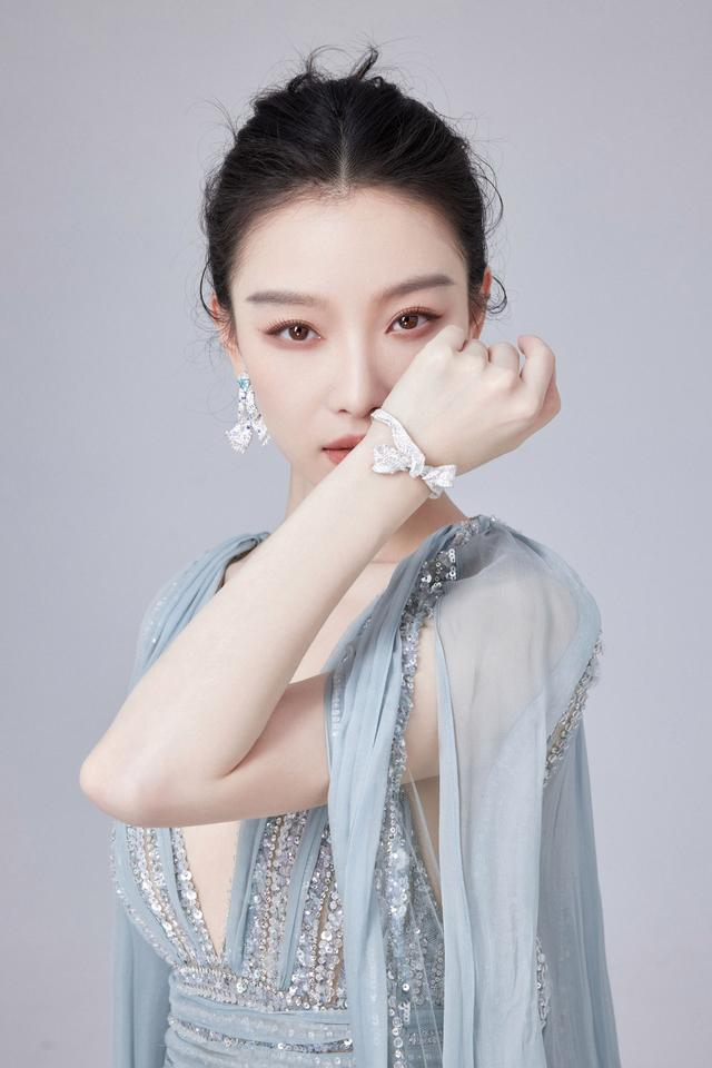 曾经以“没作品没底气”婉拒采访的倪妮，如今有了更多聊角色的底气。  受访者供图