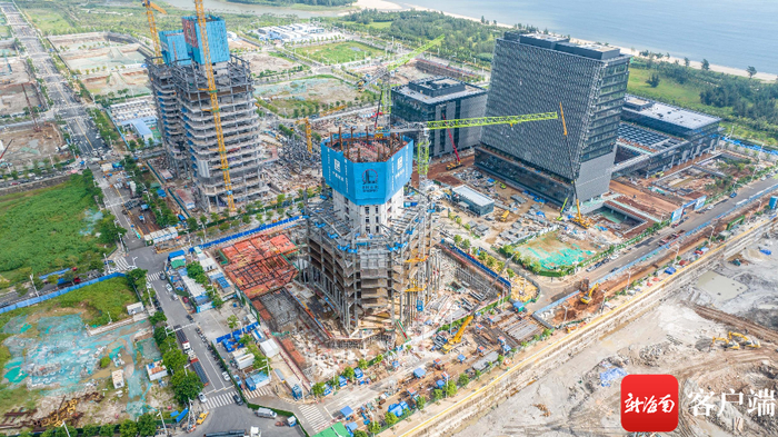 　　建设中的中国石化自贸大厦项目。记者 刘洋 摄