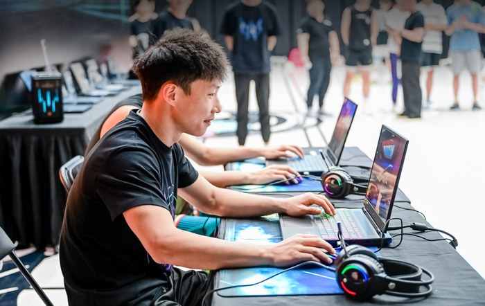 “战神”坐镇 掌控全场