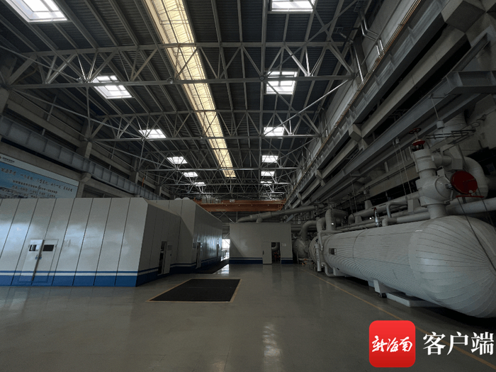 　　电厂内。记者 张宏波 摄