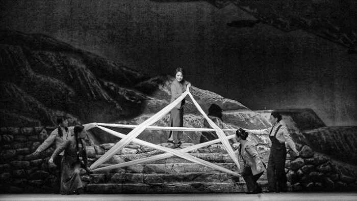     ◀川剧《江姐》剧照