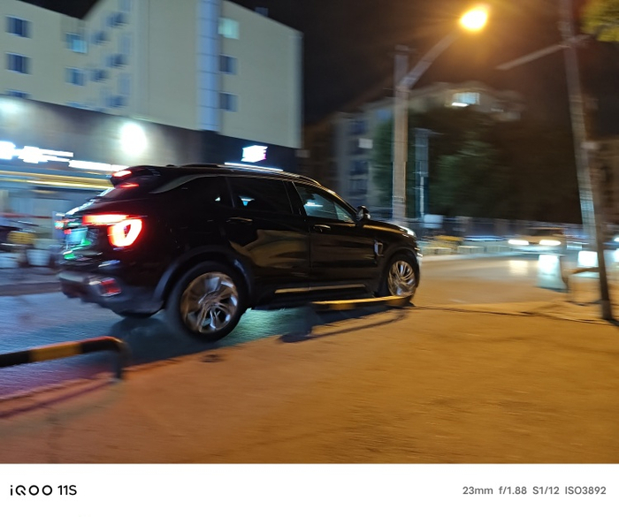 图源：品玩 ByArsT摄