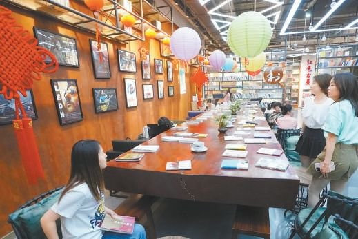 在中关村科技园区门头沟园，健身房、面包房、书屋等配套设施一应俱全，园区人才足不出园就能享受精彩生活。本报记者王海欣摄