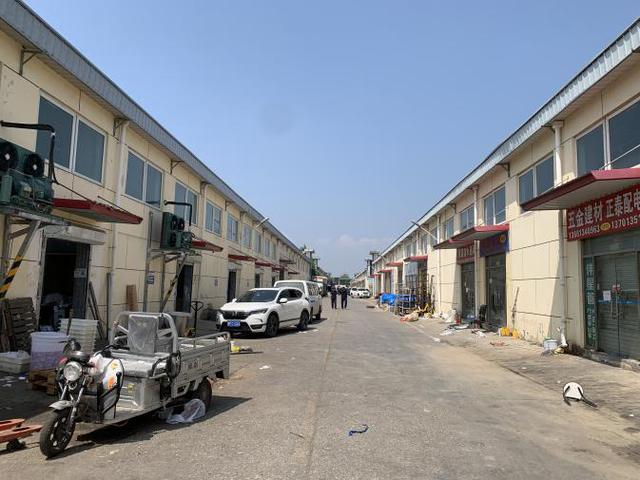 奥北市场目前正在逐步疏散腾退。通讯员 孙靖 摄