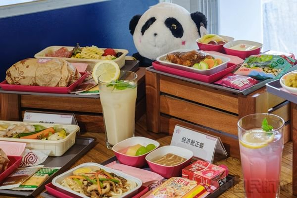 吉祥在航班上升级的餐食（吉祥航空供图）