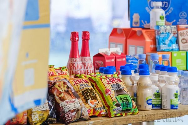 上好佳零食将亮相吉祥航班（吉祥航空供图）