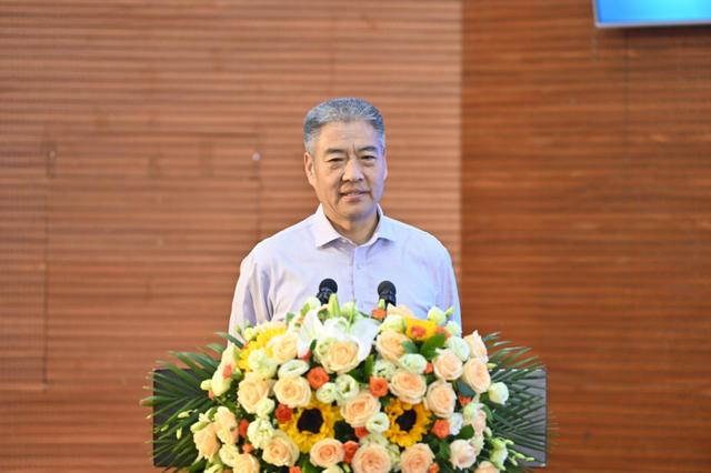 ▲岳彩申作就职发言